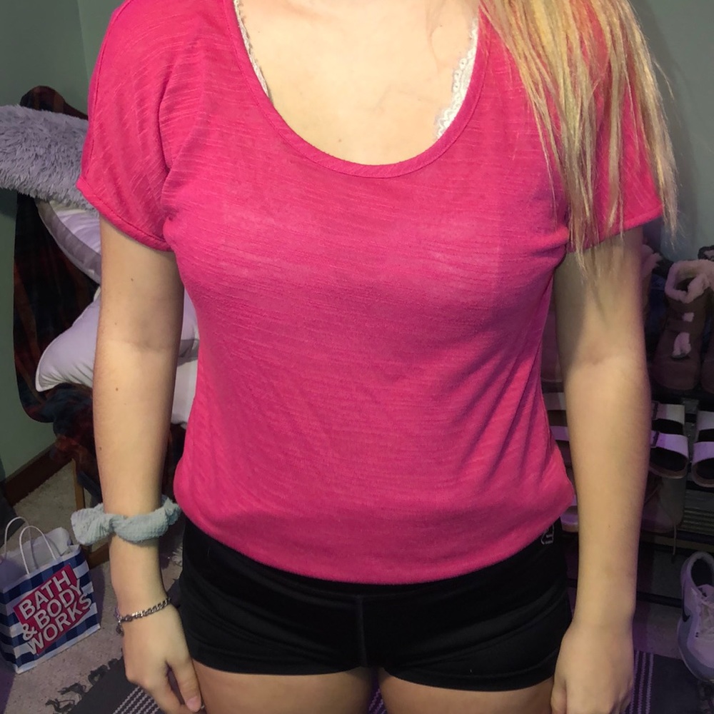 Sheer-Back Workout Tee - Picture 4 of 5